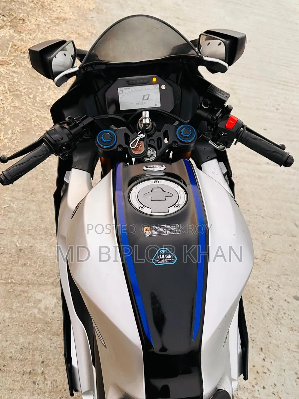 New Yamaha R15M 2024 Silver