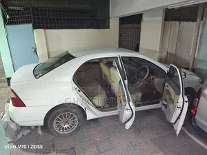 Toyota Corolla 2004 White