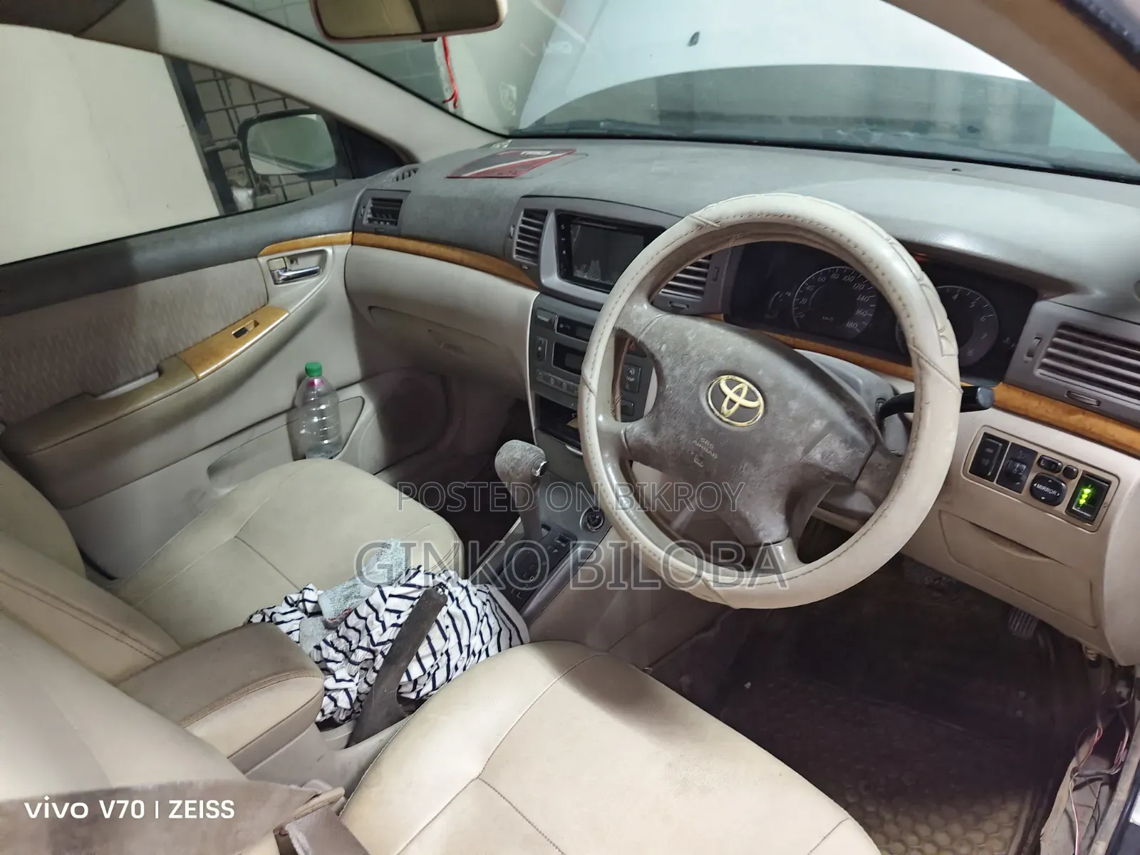 Toyota Corolla 2004 White