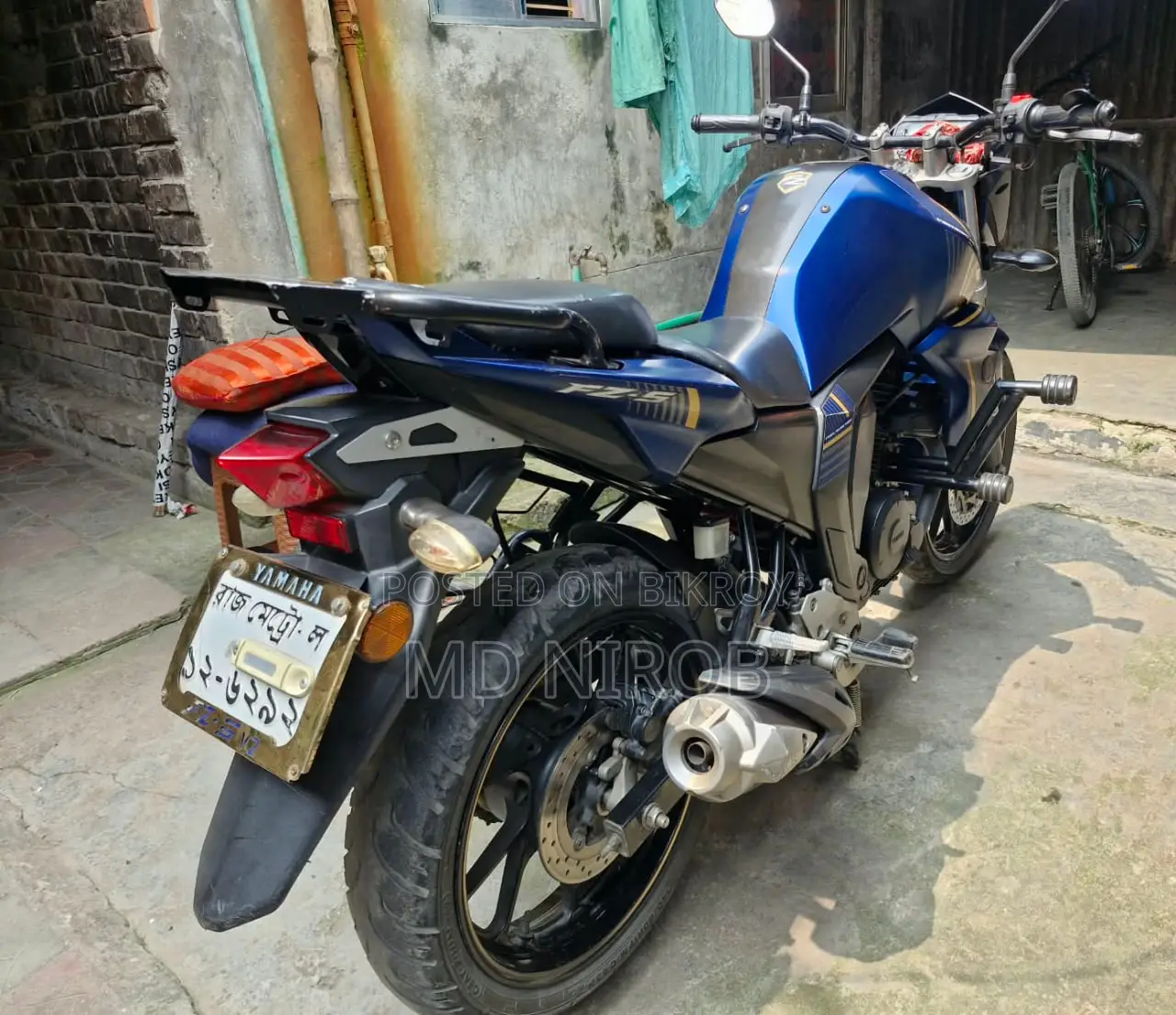 Yamaha FZS V2 2024 নীল