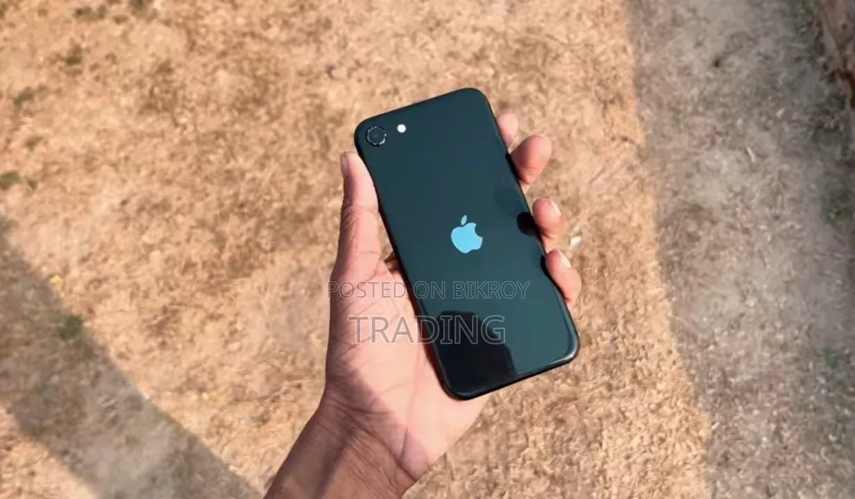 Apple iPhone SE (2020) 64 GB Black