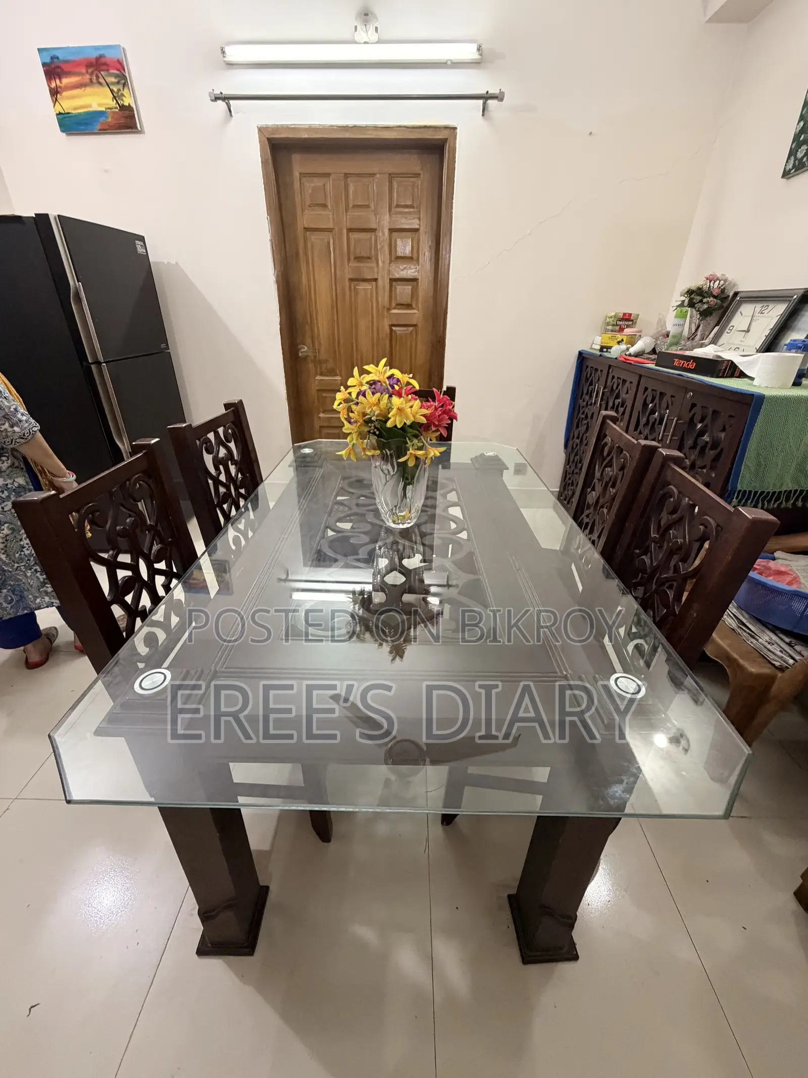 উডেন ডাইনিং টেবল সেট উইথ ৬ চেয়ার