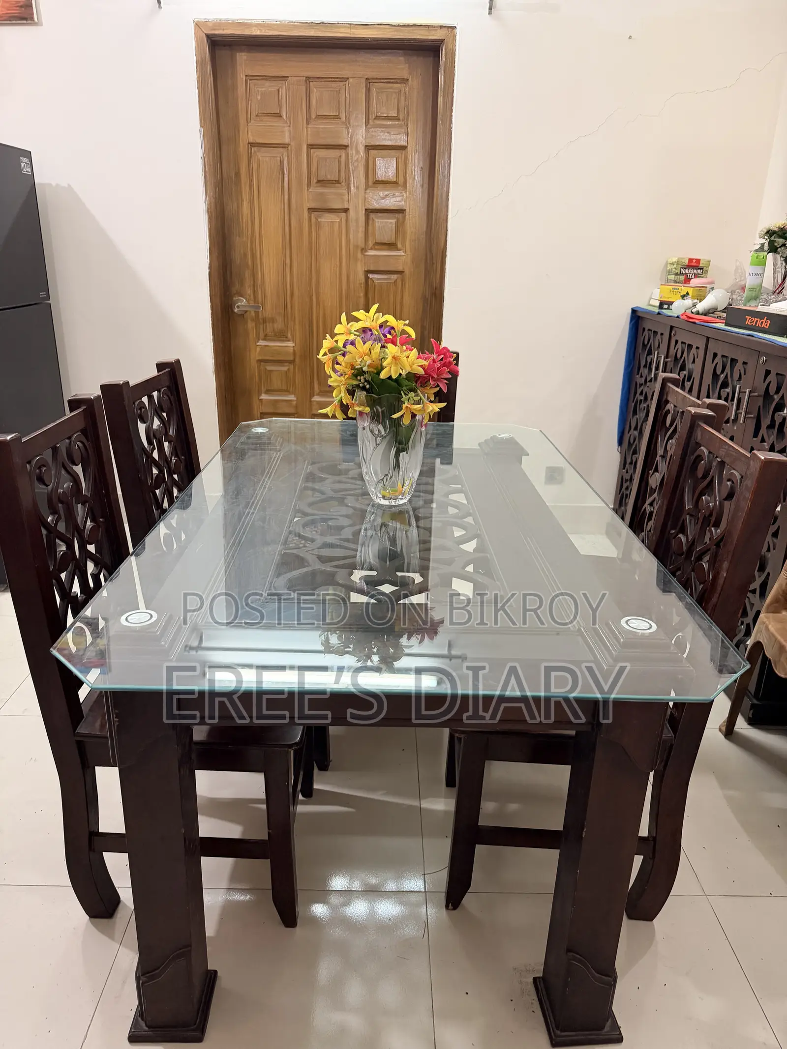 উডেন ডাইনিং টেবল সেট উইথ ৬ চেয়ার
