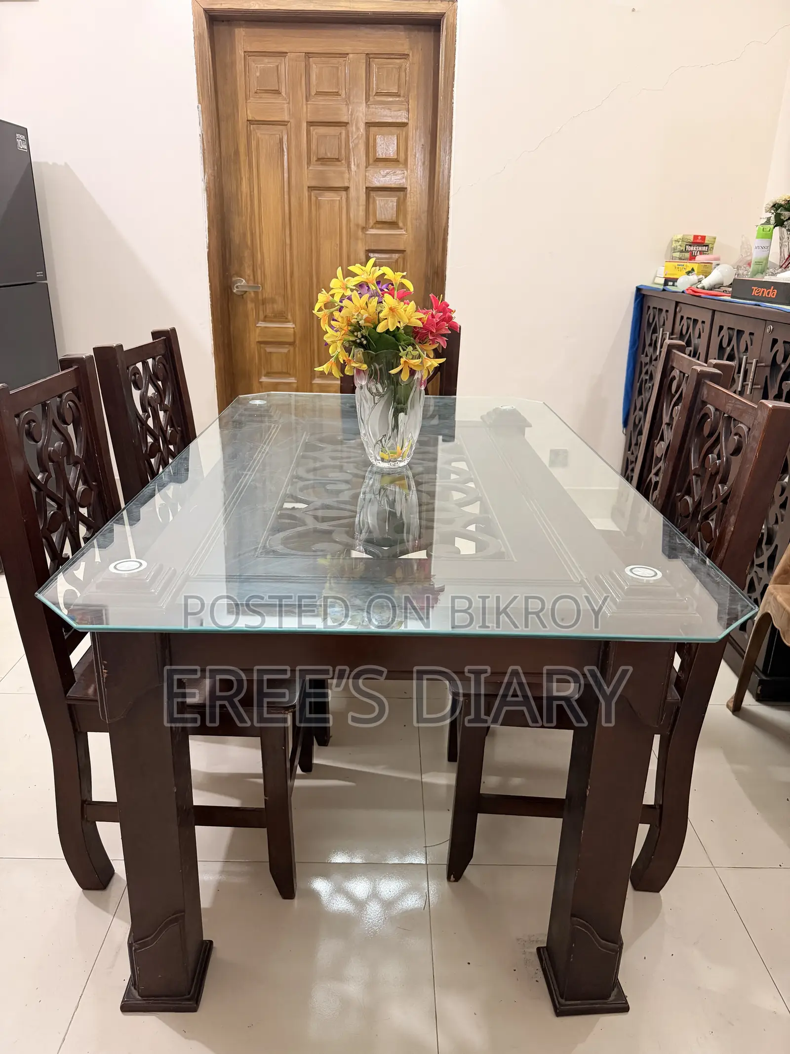 উডেন ডাইনিং টেবল সেট উইথ ৬ চেয়ার