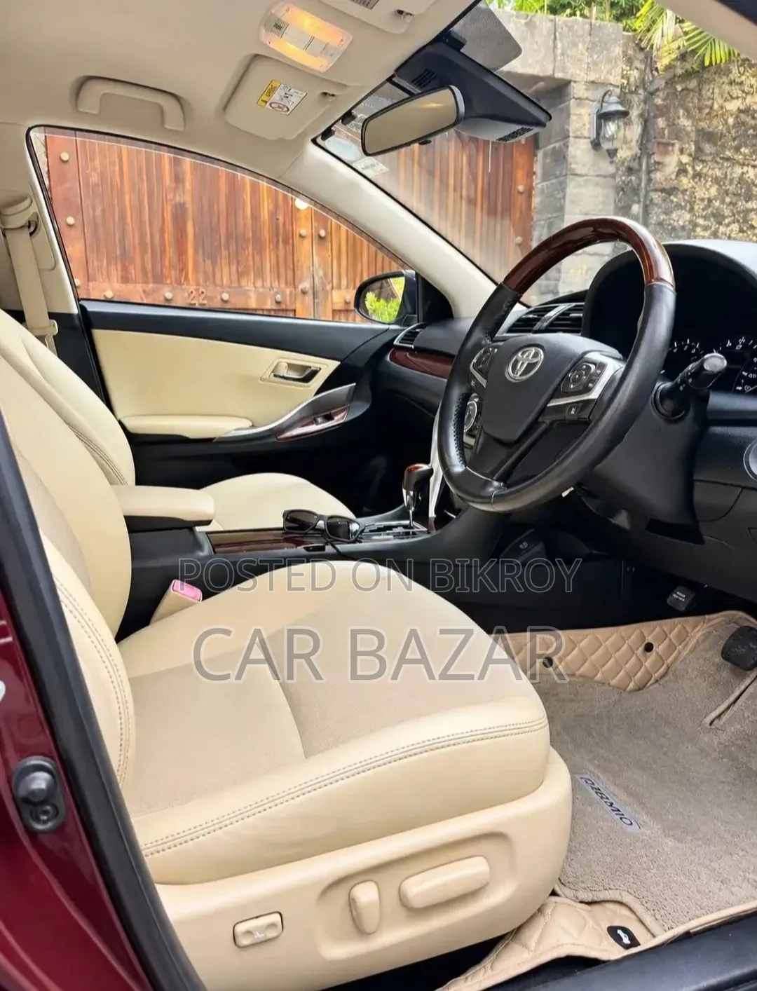 Toyota Premio 1.5 Front-Wheel Drive 2017 Maroon