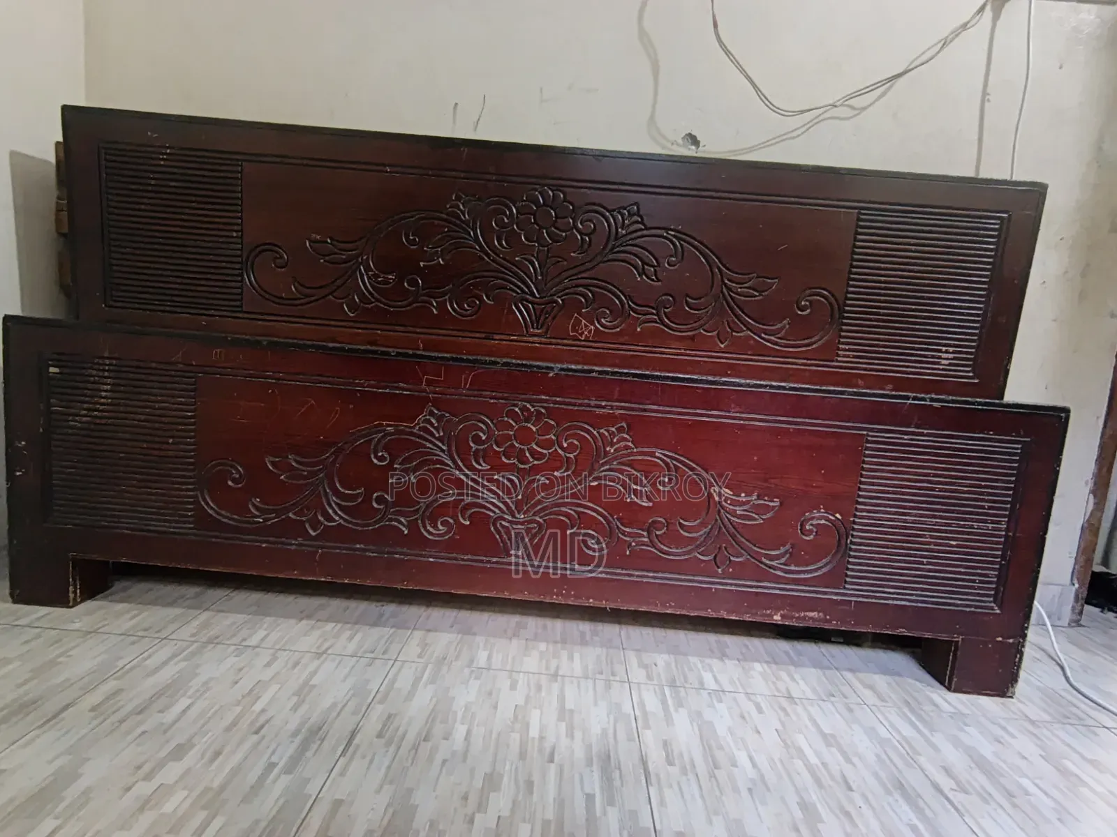 খাট সাইজ ৭ ফুট বাই ৬ ফুট