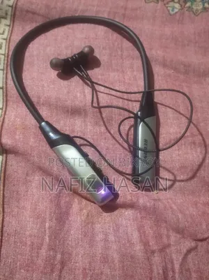 Neckband Earphone