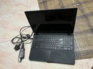 Laptop Acer 8GB Intel Celeron HDD+SSD 1.5T