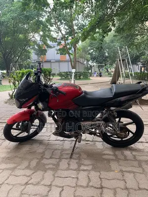 বাজাজ পালসার ১৫০ ২০০৯ লাল