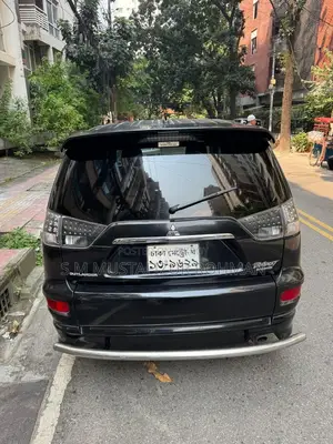 Mitsubishi Outlander 2012 Black