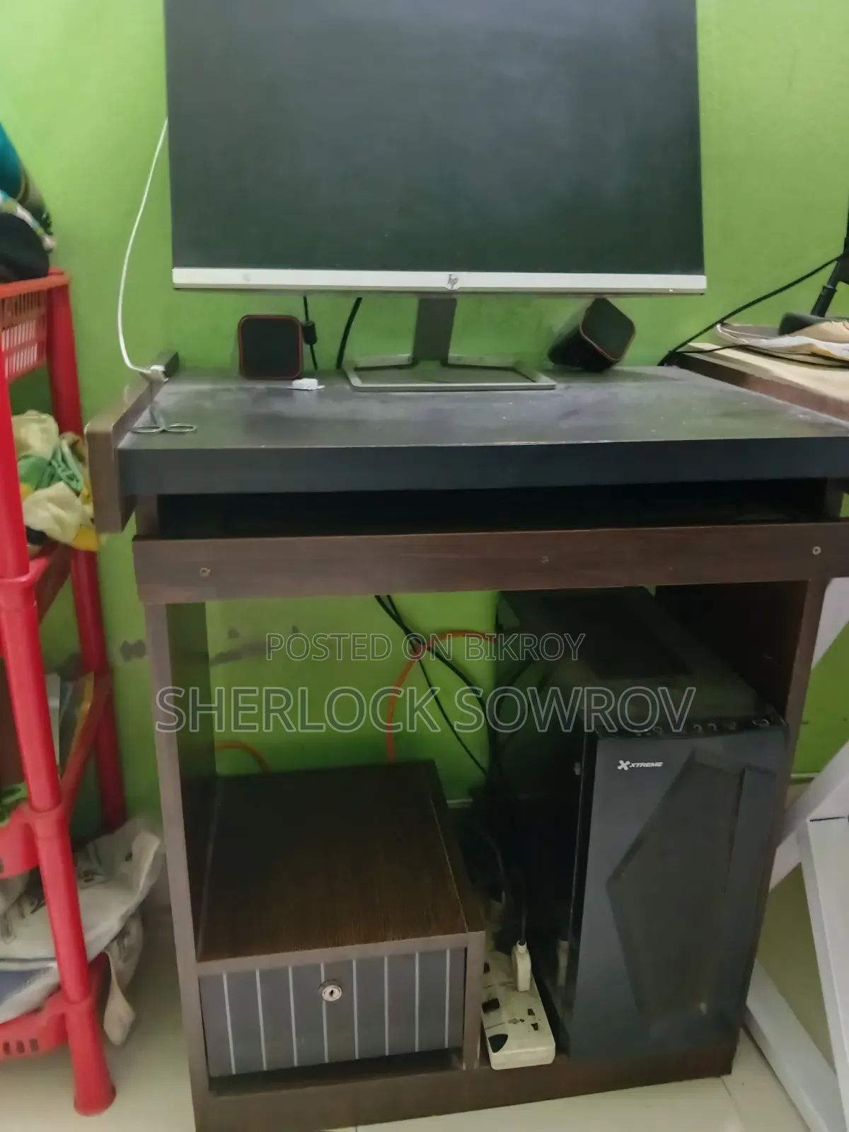 কম্পিউটার টেবিল বিক্রির জন্য