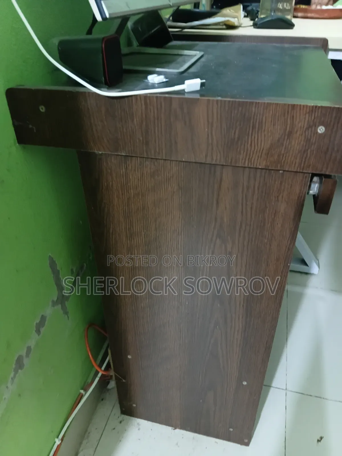 কম্পিউটার টেবিল বিক্রির জন্য