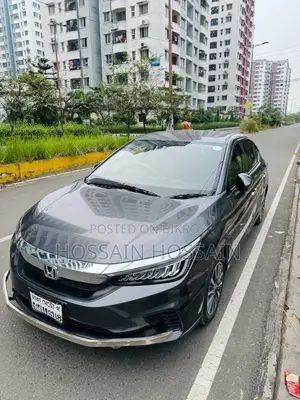 হোন্ডা সিটি ২০২১ গ্রে