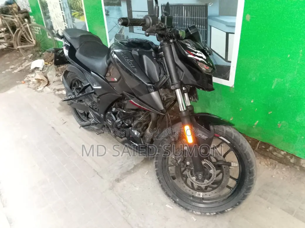 Bajaj Pulsar N160 2022 Black
