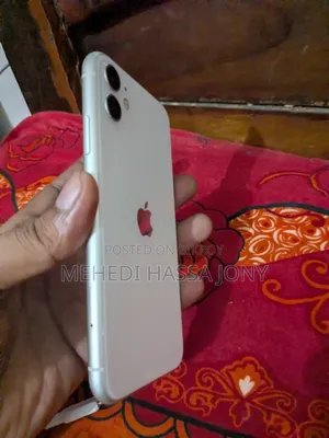 অ্যাপল আইফোন ১১ ১২৮ জিবি হোয়াইট