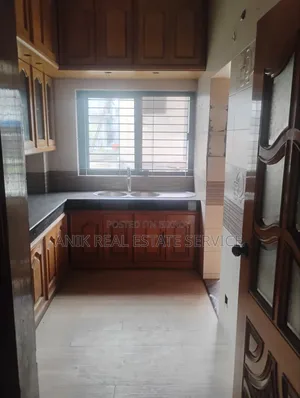 গুলশানের অনিক রিয়েল এস্টেটে ৩ বেডরুমের অ্যাপার্টমেন্ট বিক্রয়ের জন্য