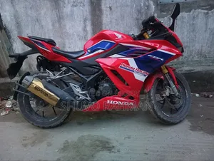 Honda CBR 2021 Red
