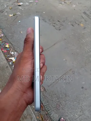 ওয়ানপ্লাস নর্ড সিই ৫জি ২৫৬ জিবি হোয়াইট