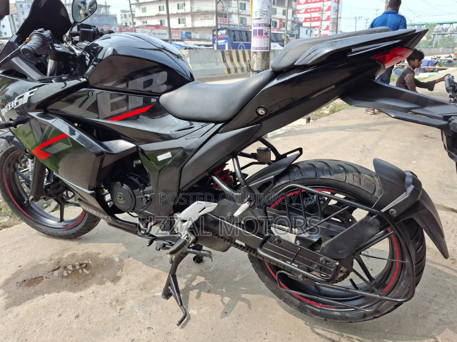 সুজুকি জিক্সার এসএফ ২০২০ ব্ল্যাক