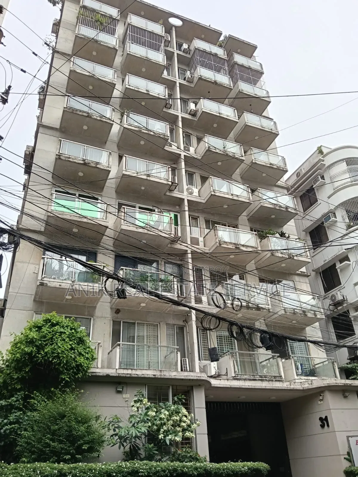 অনীক রিয়েল এস্টেট, বনানীতে ৩ বেডরুমের অ্যাপার্টমেন্ট ভাড়ার জন্য