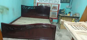 সেগুন কাঠের ফুল বাক্স খাট