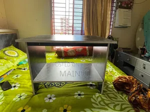 সুন্দর ডিজাইনের কাঠের ল্যাপটপ/পড়ার টেবিল (ফ্রেশ কন্ডিশন)