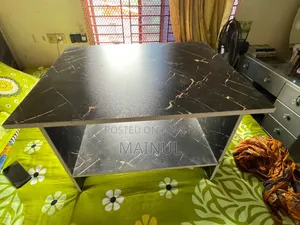 সুন্দর ডিজাইনের কাঠের ল্যাপটপ/পড়ার টেবিল (ফ্রেশ কন্ডিশন)