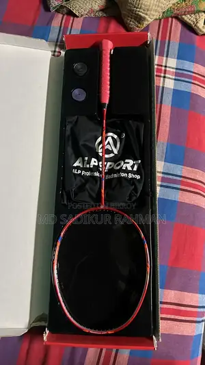 ব্যাডমিন্টন র‍্যাকেট