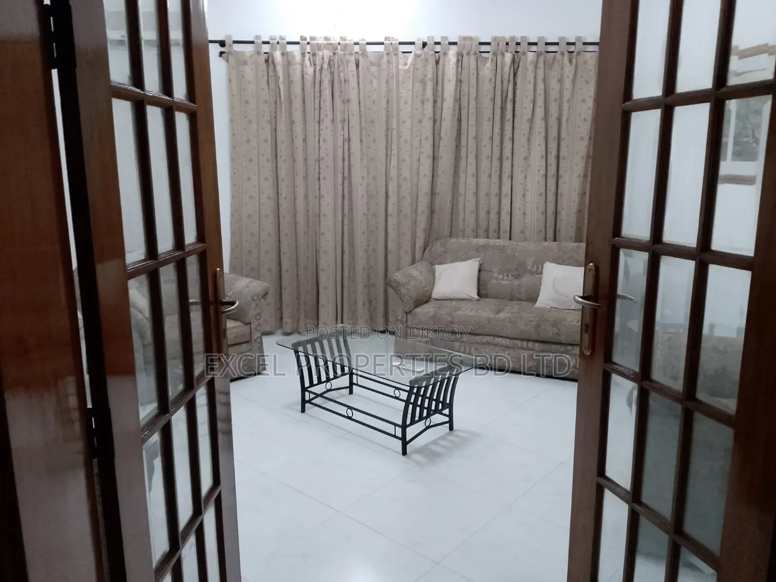 গুলশানে ৩ বেডরুমের অ্যাপার্টমেন্ট বিক্রয়