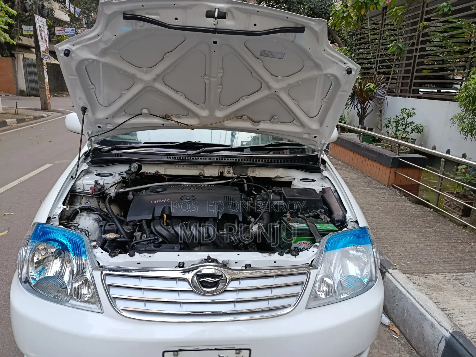 Toyota Corolla Sedan 2003 White
