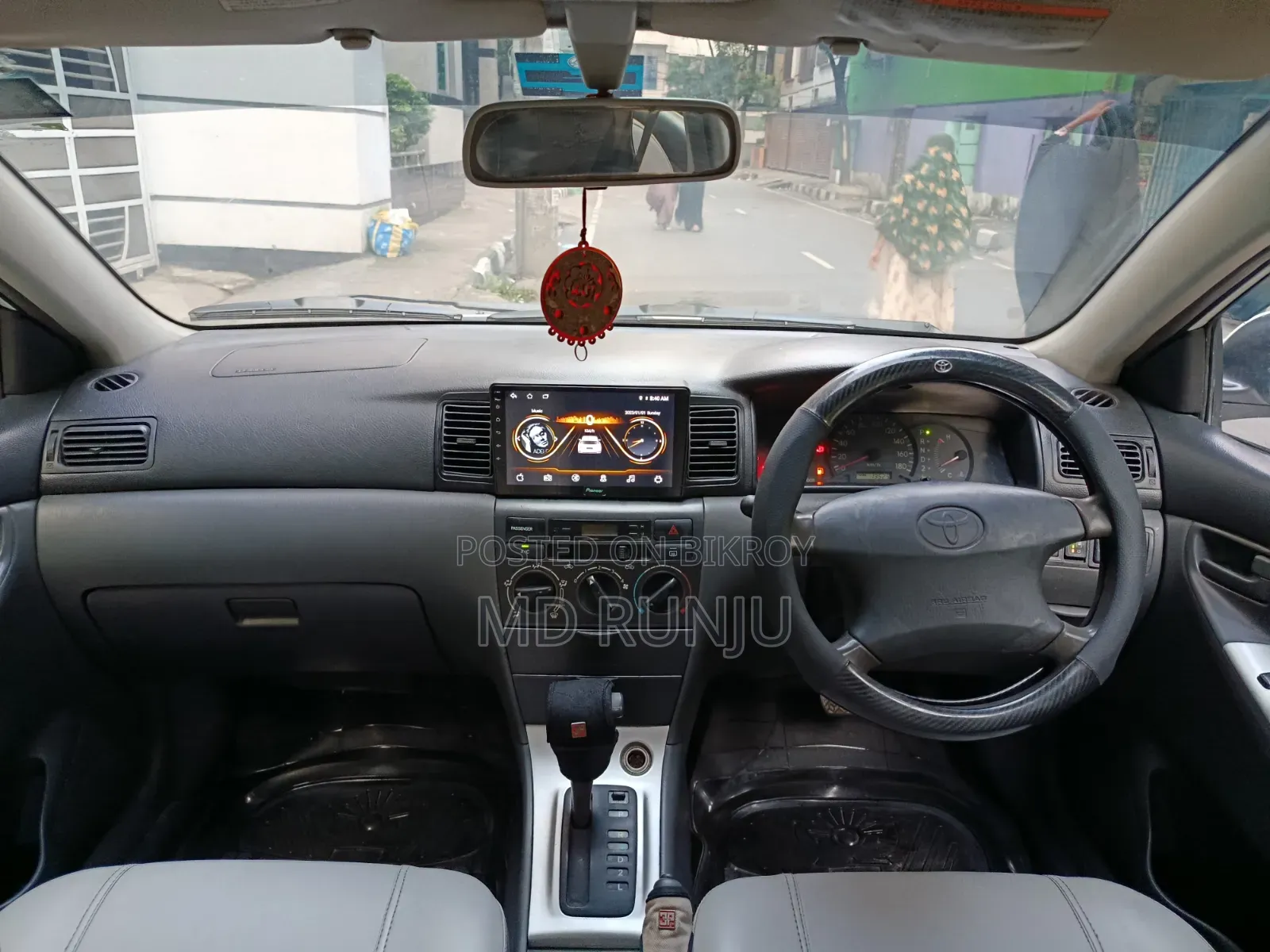 Toyota Corolla Sedan 2003 White