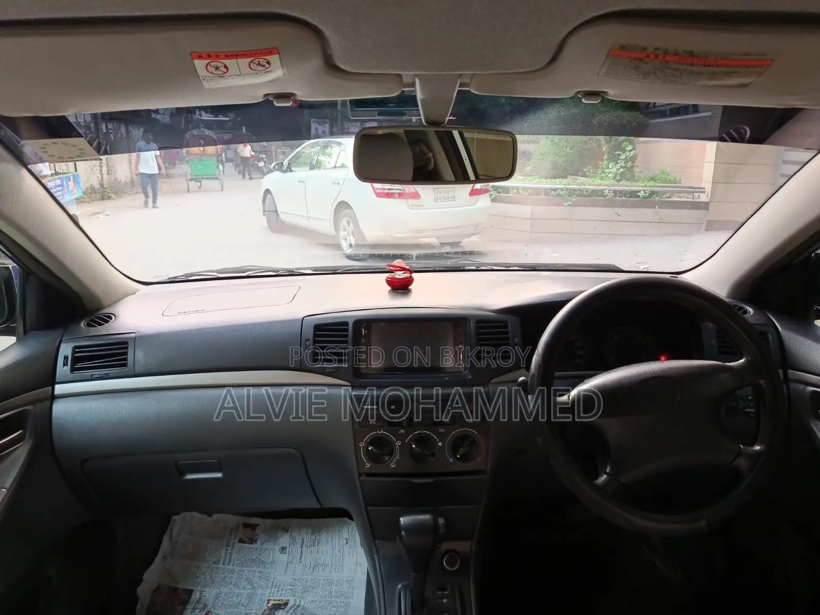 টয়োটা করোল্লা সেডান ২০০৪ সিলভার