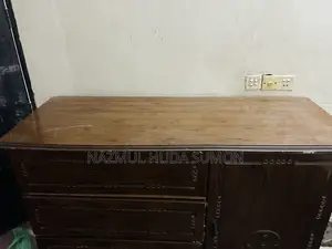 জরুরি ভিত্তিতে ওয়ার্ডরোব বিক্রি!