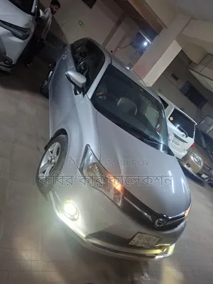 Toyota Corolla Fielder 2012 Silver