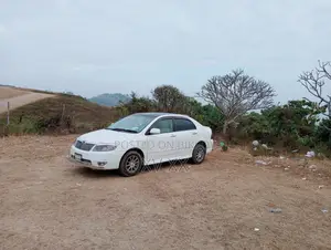 Toyota Corolla 2004 White