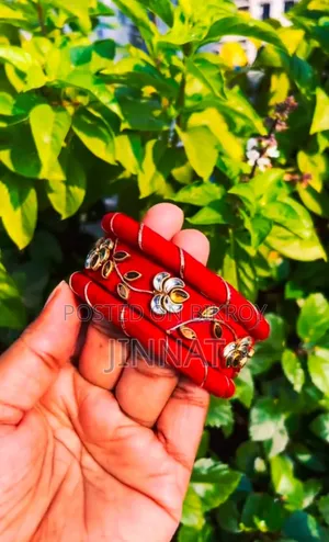 হ্যান্ড মেড চুড়ি কালেকশন