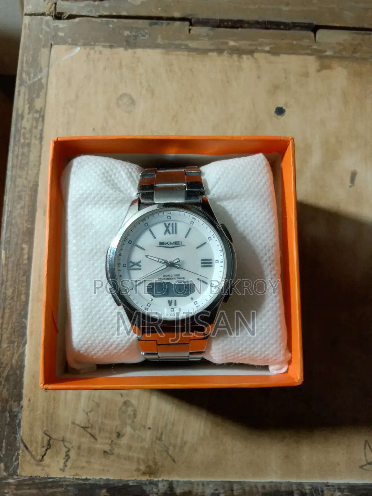 Good quality watch for sale. 100% original and water-resistant. Skmei 2459