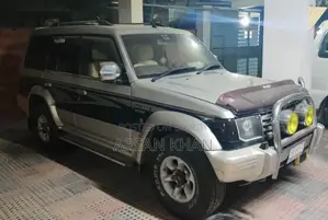 মিতসুবিশি পাজেরো ১৯৯৫