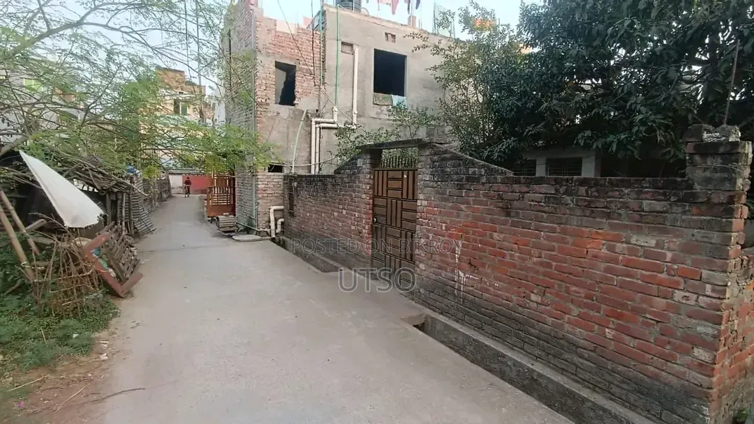 রাজশাহীর বোয়ালিয়ার বালিয়াপুকুরে ৩ রুমের সাজানো বাড়ি বিক্রয়ের জন্য