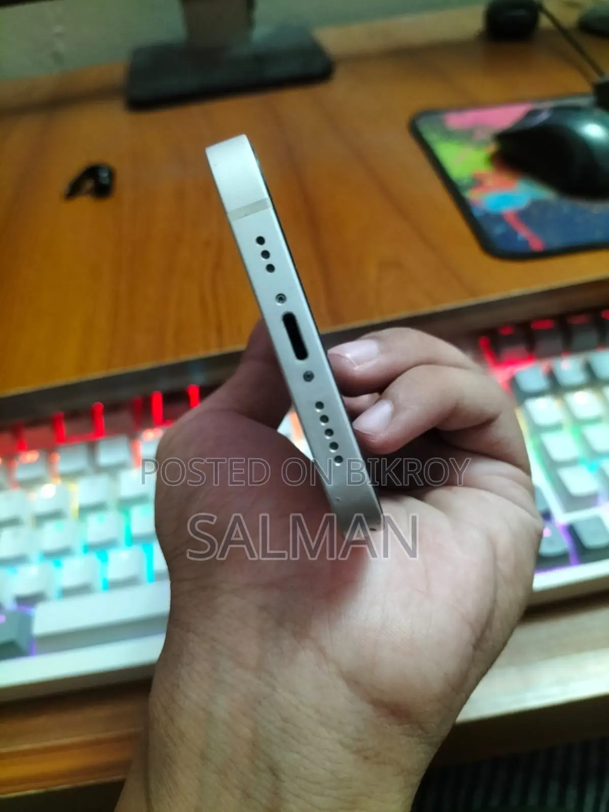 অ্যাপল আইফোন ১২ ১২৮ জিবি সাদা