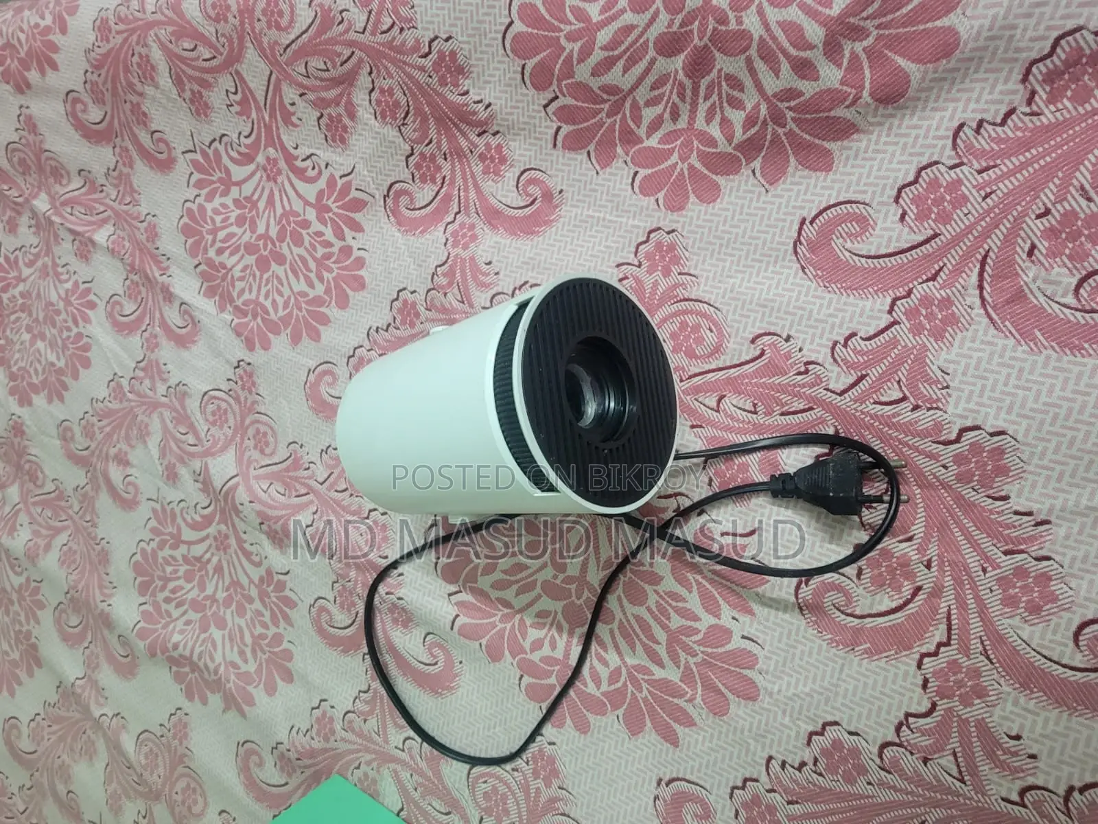 মিনি/পোর্টেবল এলইডি প্রজেক্টর