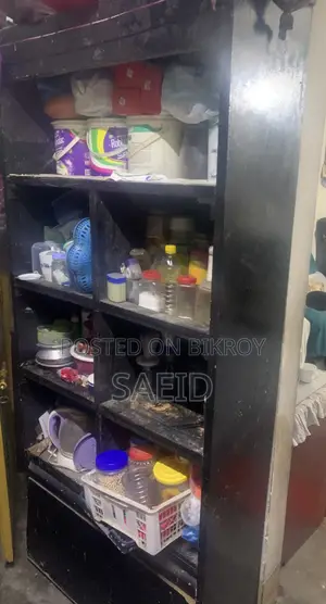 বুক শেলফ