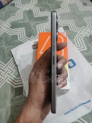 নতুন টেকনো স্পার্ক ৪০ ১২৮ জিবি সিলভার