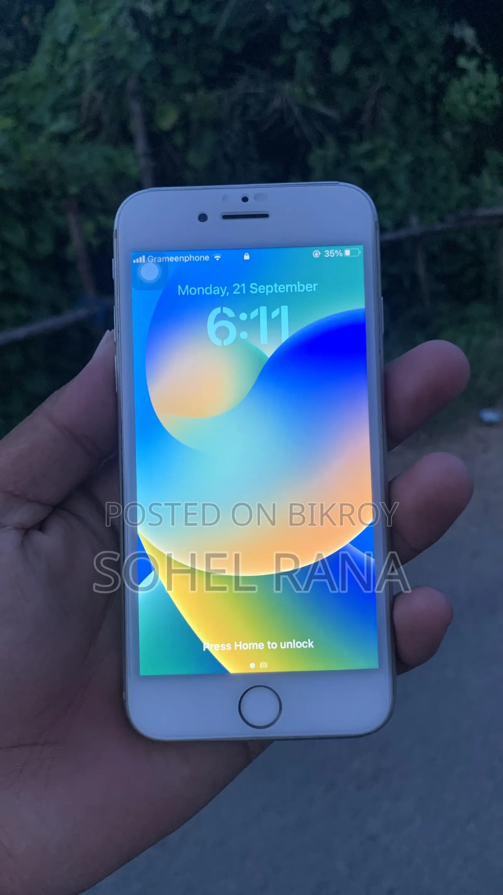 Apple iPhone 8 64 GB White