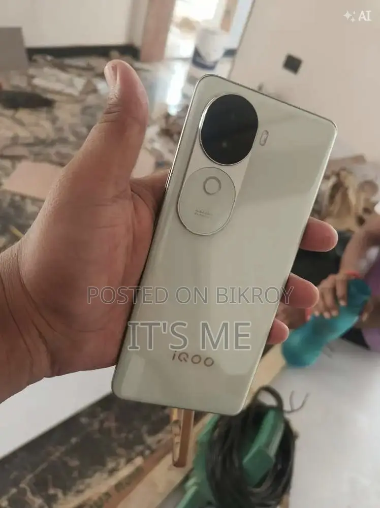 iQOO Z9 128 GB White