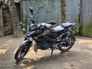 বাজাজ পালসার এনএস ১৬০ ২০১৮ ব্ল্যাক