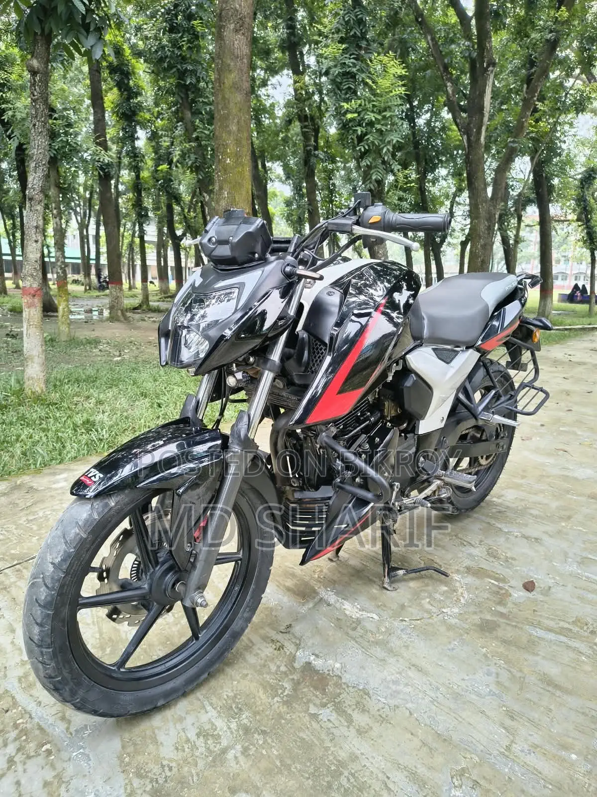 TVS Apache 160 4V 2023 Black