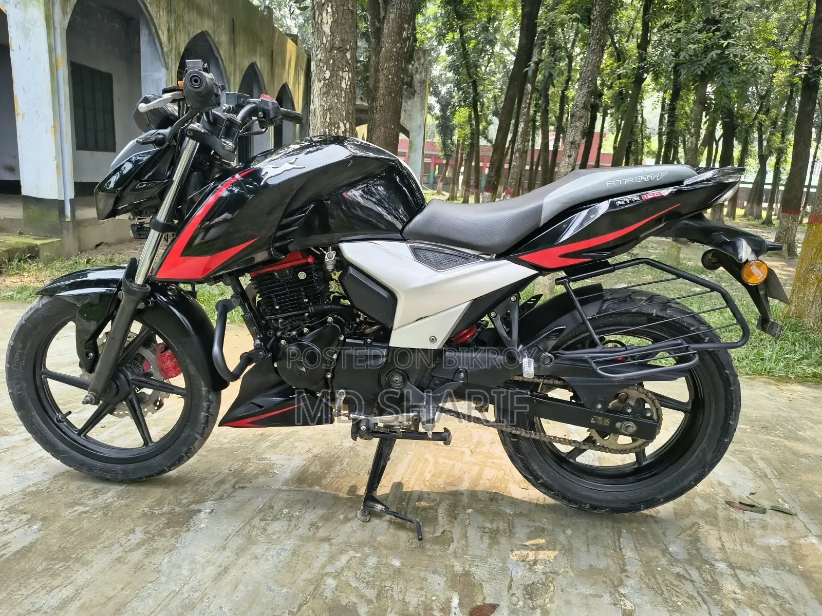 TVS Apache 160 4V 2023 Black