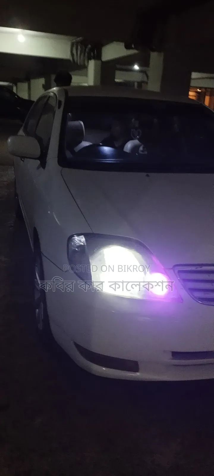টয়োটা করোল্লা ২০০২ হোয়াইট