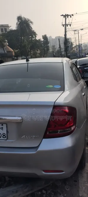 টয়োটা অ্যালিওন ২০০৪ সিলভার